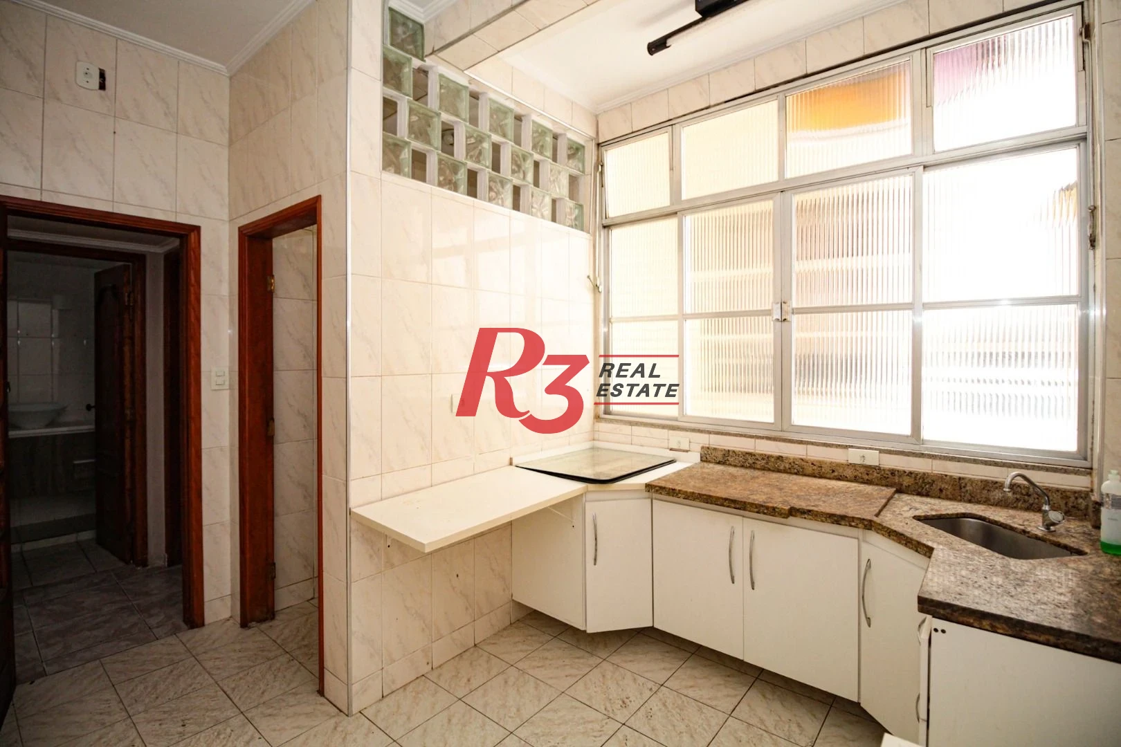 Apartamento com 2 dormitórios à venda, 86 m² por R$ 460.000,00 - Boqueirão - Santos/SP