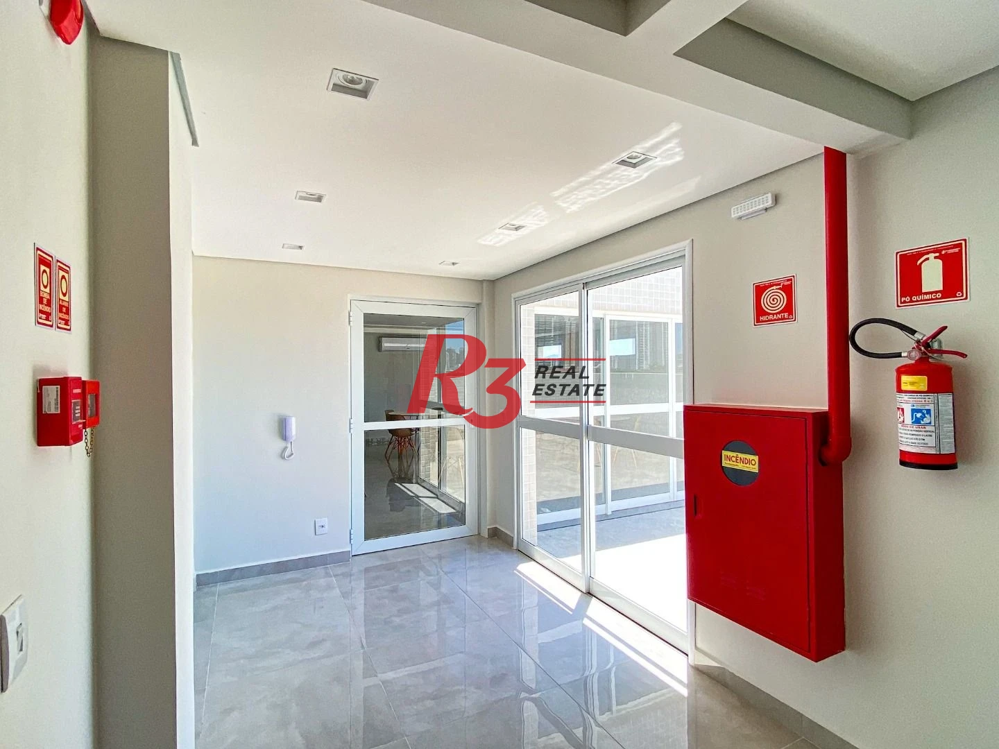 Apartamento com 3 dormitórios à venda, 91 m² por R$ 700.400,00 - Aparecida - Santos/SP