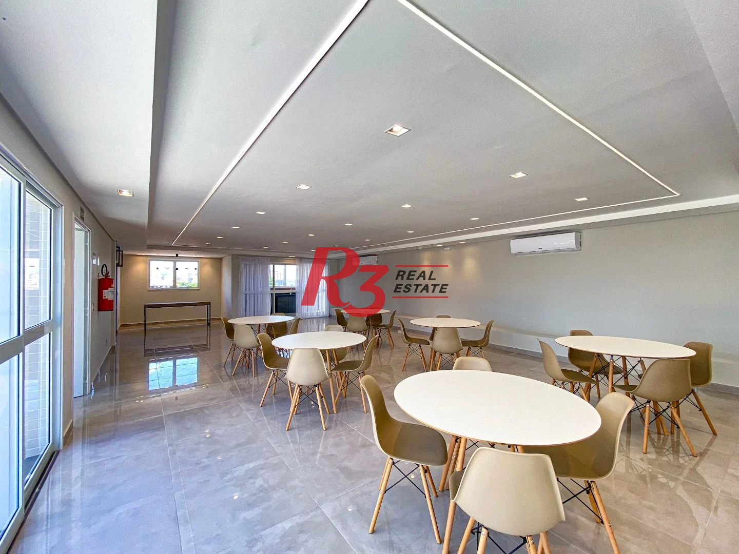 Apartamento com 3 dormitórios à venda, 91 m² por R$ 700.400,00 - Aparecida - Santos/SP