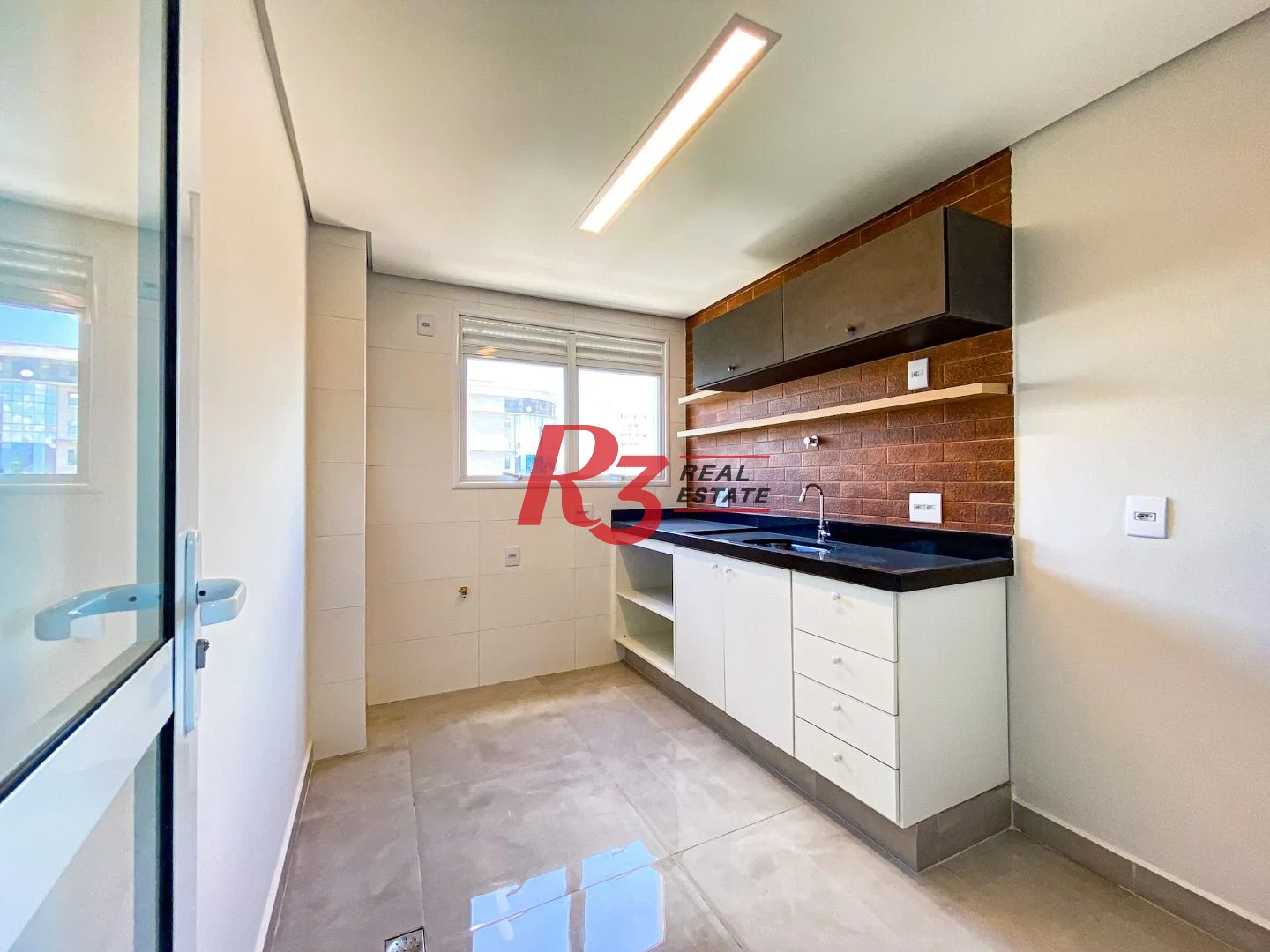 Apartamento com 3 dormitórios à venda, 91 m² por R$ 700.400,00 - Aparecida - Santos/SP