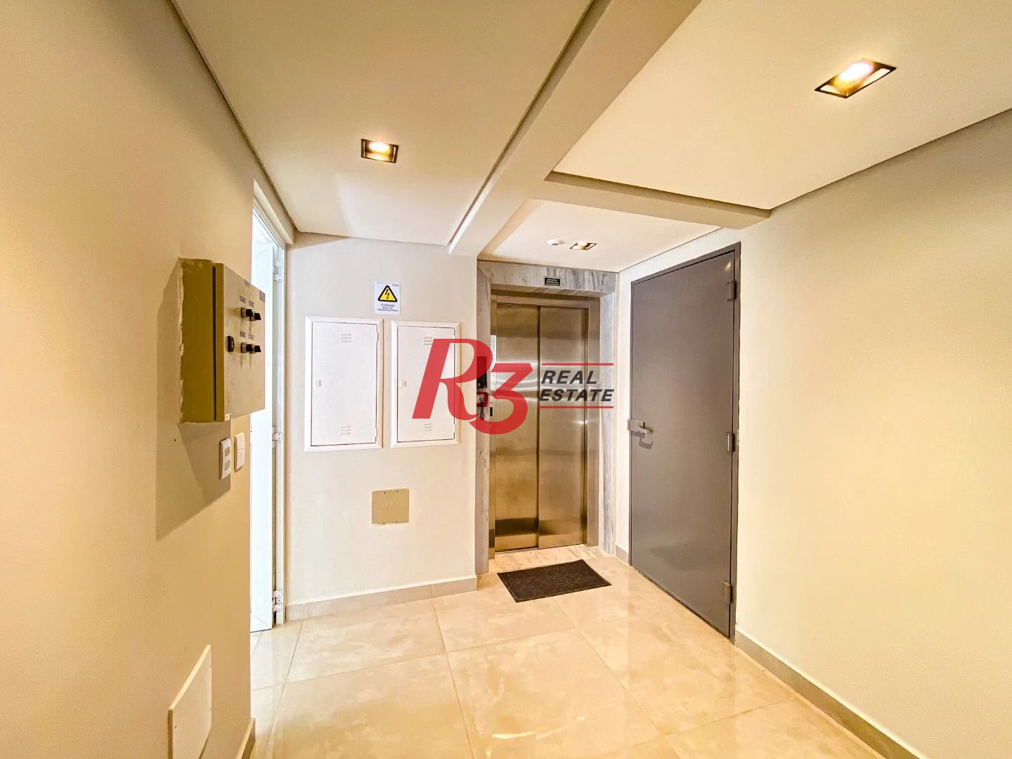Apartamento com 3 dormitórios à venda, 91 m² por R$ 700.400,00 - Aparecida - Santos/SP