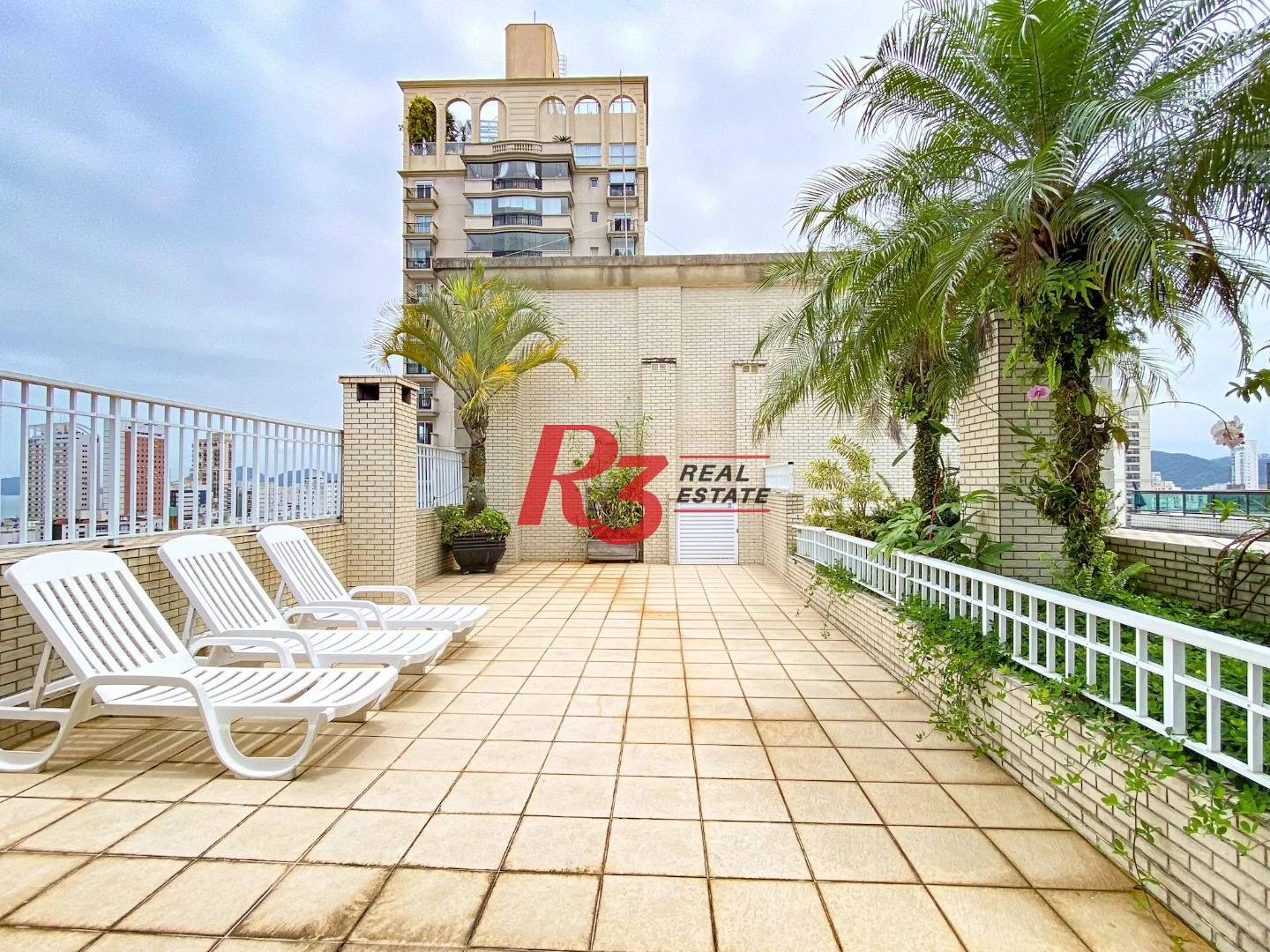 Cobertura com 4 dormitórios à venda, 430 m² por R$ 5.000.000 no Boqueirão em Santos/SP
