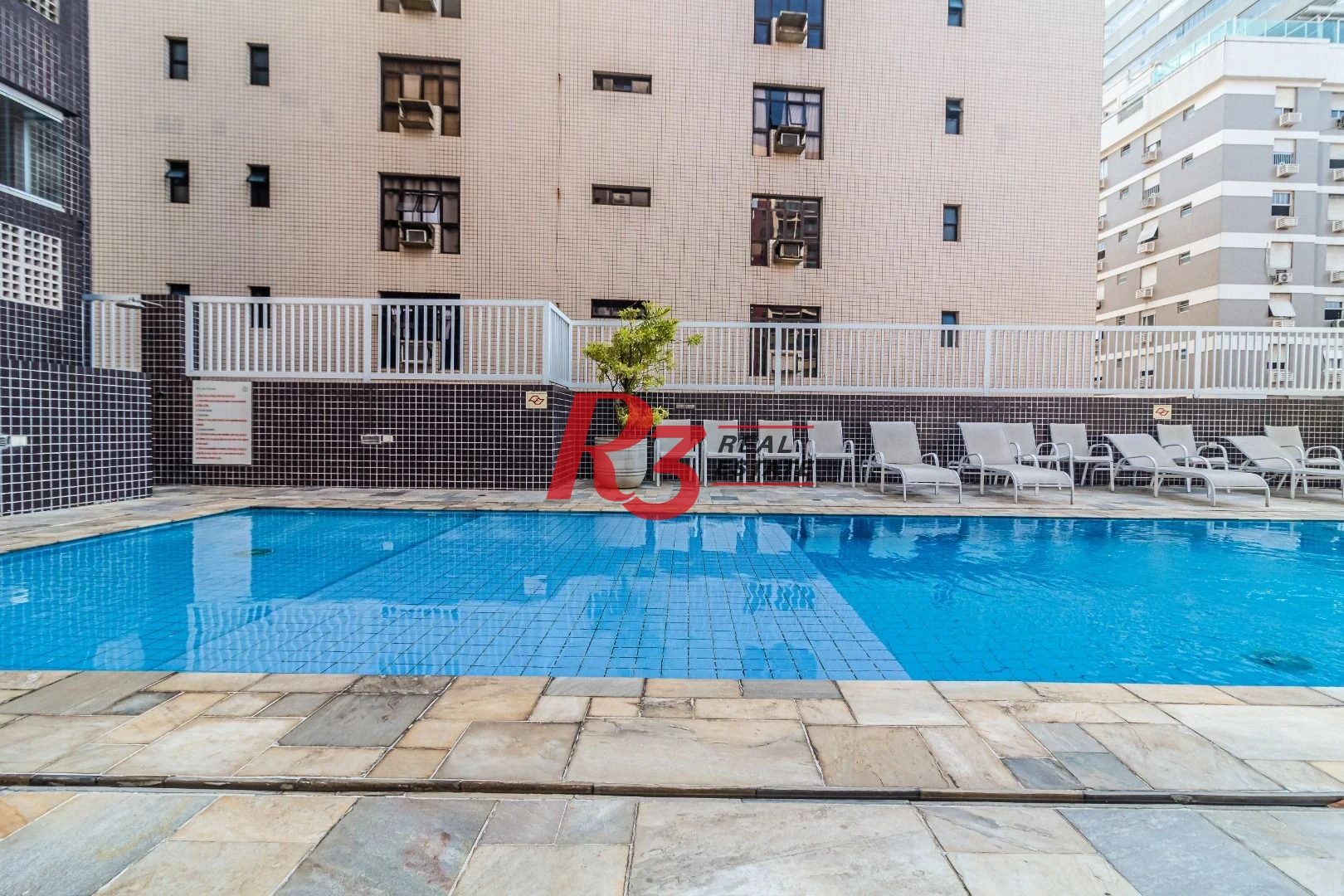 Apartamento com 3 dormitórios à venda, 115 m² por R$ 2.300.000,00 - Pompéia - Santos/SP