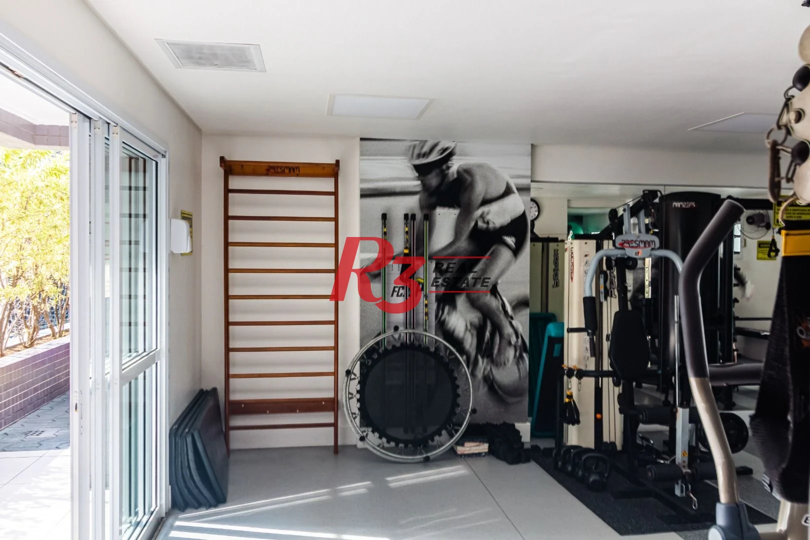 Apartamento com 3 dormitórios à venda, 115 m² por R$ 2.300.000,00 - Pompéia - Santos/SP