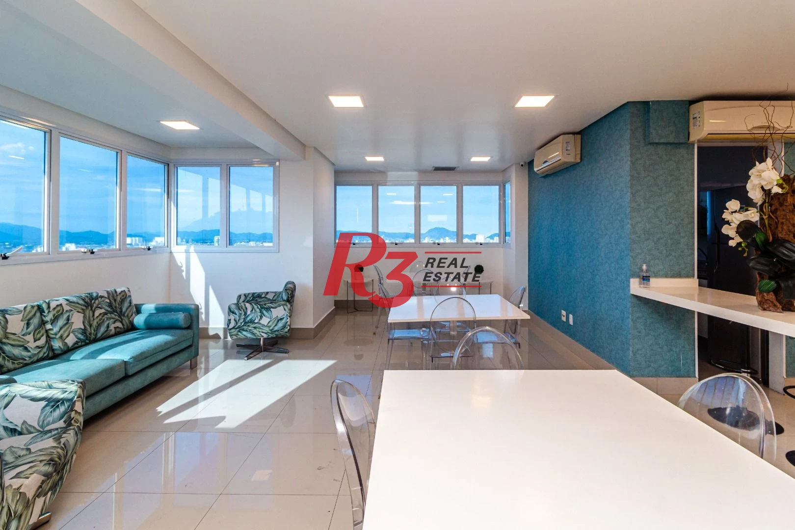 Apartamento com 3 dormitórios à venda, 115 m² por R$ 2.300.000,00 - Pompéia - Santos/SP