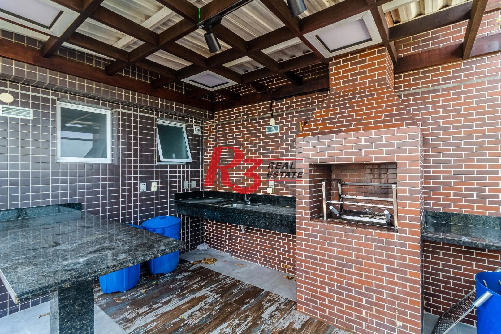 Apartamento com 3 dormitórios à venda, 115 m² por R$ 2.300.000,00 - Pompéia - Santos/SP