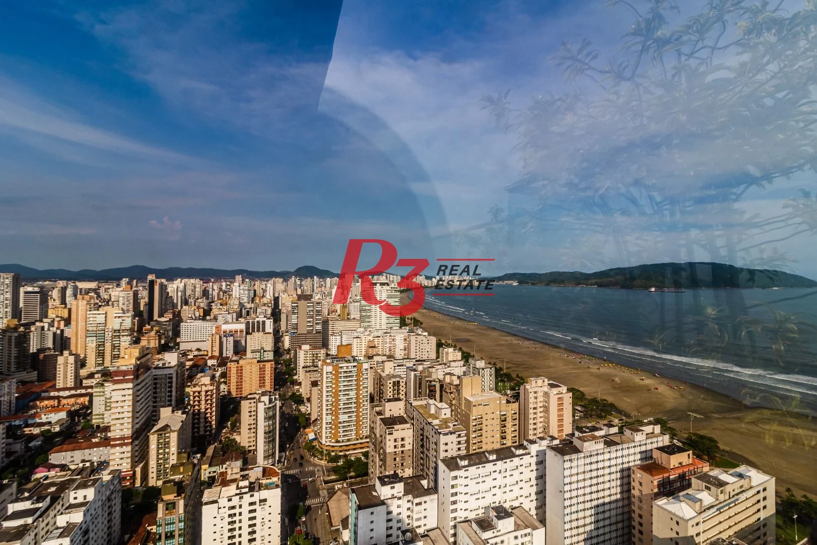 Apartamento com 3 dormitórios à venda, 115 m² por R$ 2.300.000,00 - Pompéia - Santos/SP