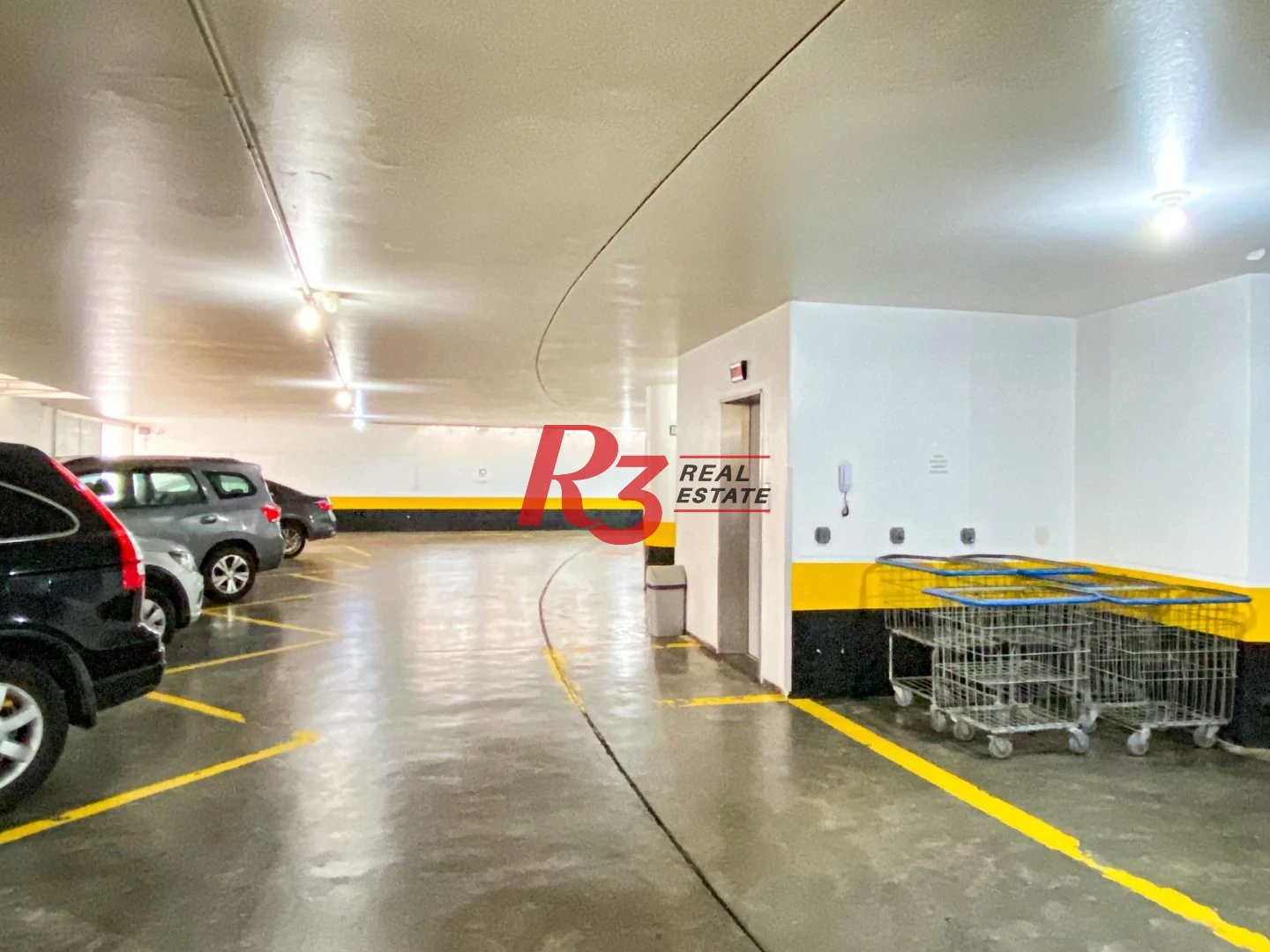 Apartamento com 3 dormitórios à venda, 210 m² - Itararé - São Vicente/SP