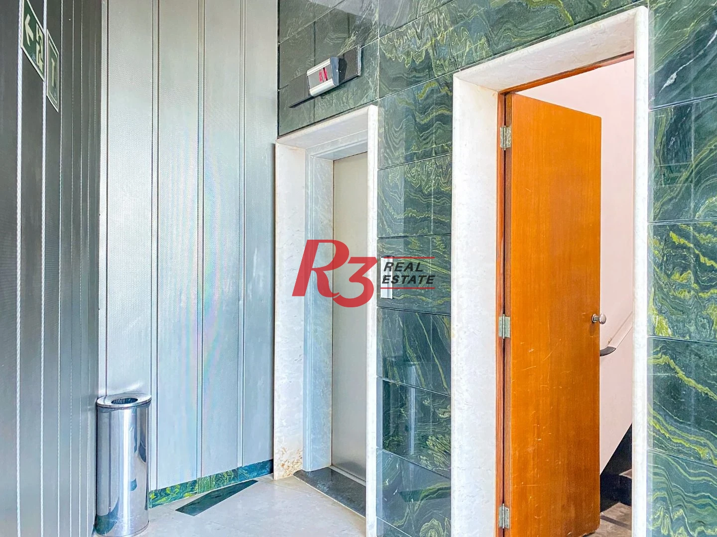 Apartamento com 3 dormitórios à venda, 210 m² - Itararé - São Vicente/SP