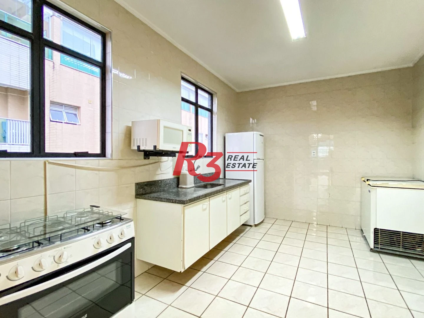 Apartamento com 3 dormitórios para alugar, 146 m² por R$ 7.000,02/mês - Pompéia - Santos/SP