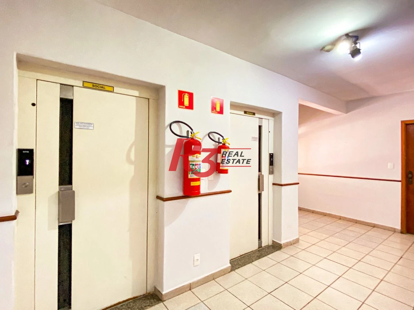 Apartamento com 3 dormitórios à venda, 152 m² por R$ 900.000,00 - Ponta da Praia - Santos/SP
