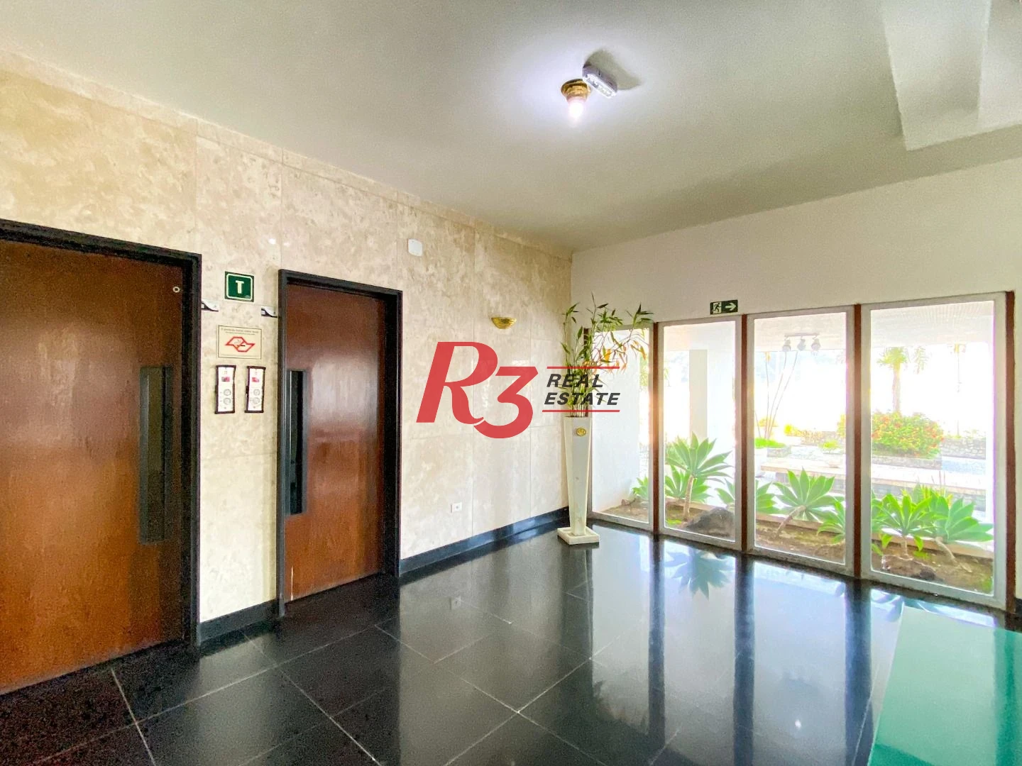 Apartamento com 4 dormitórios à venda, 235 m² por R$ 1.400.000,00 - Ilha Porchat - São Vicente/SP