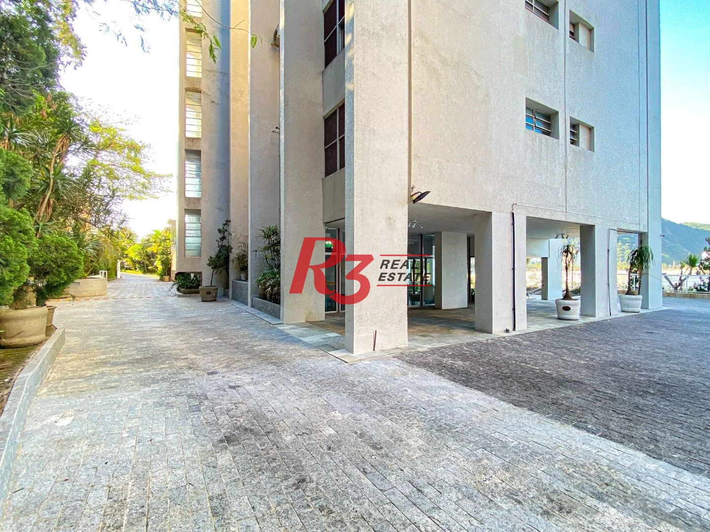 Apartamento com 4 dormitórios à venda, 235 m² por R$ 1.400.000,00 - Ilha Porchat - São Vicente/SP