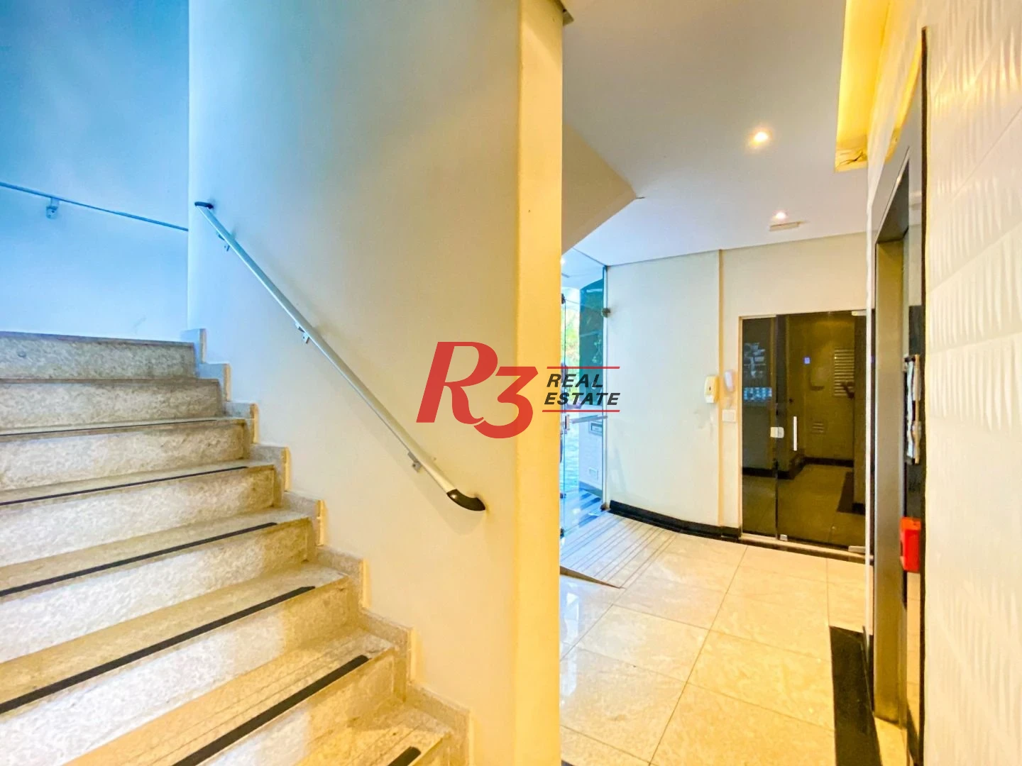 Apartamento com 4 dormitórios à venda, 235 m² por R$ 1.400.000,00 - Ilha Porchat - São Vicente/SP