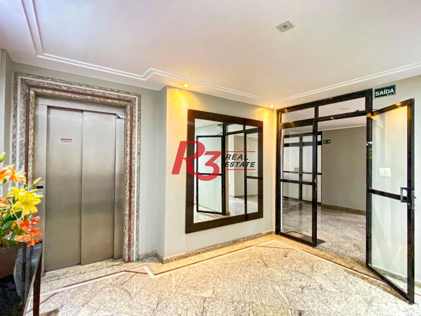 Apartamento com 2 dormitórios à venda, 102 m² por R$ 1.000.000,00 - Pompéia - Santos/SP