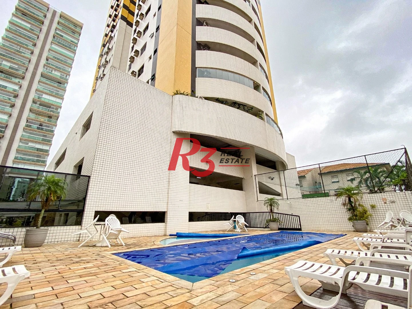 Apartamento com 2 dormitórios à venda, 102 m² por R$ 1.000.000,00 - Pompéia - Santos/SP