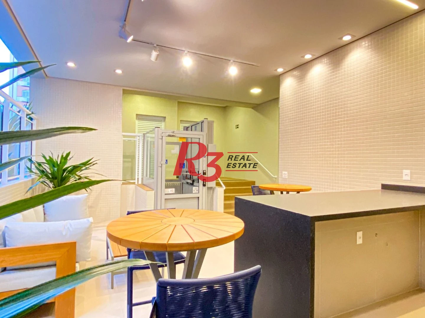 Apartamento para alugar, 94 m² por R$ 8.000,00/mês - Boqueirão - Santos/SP