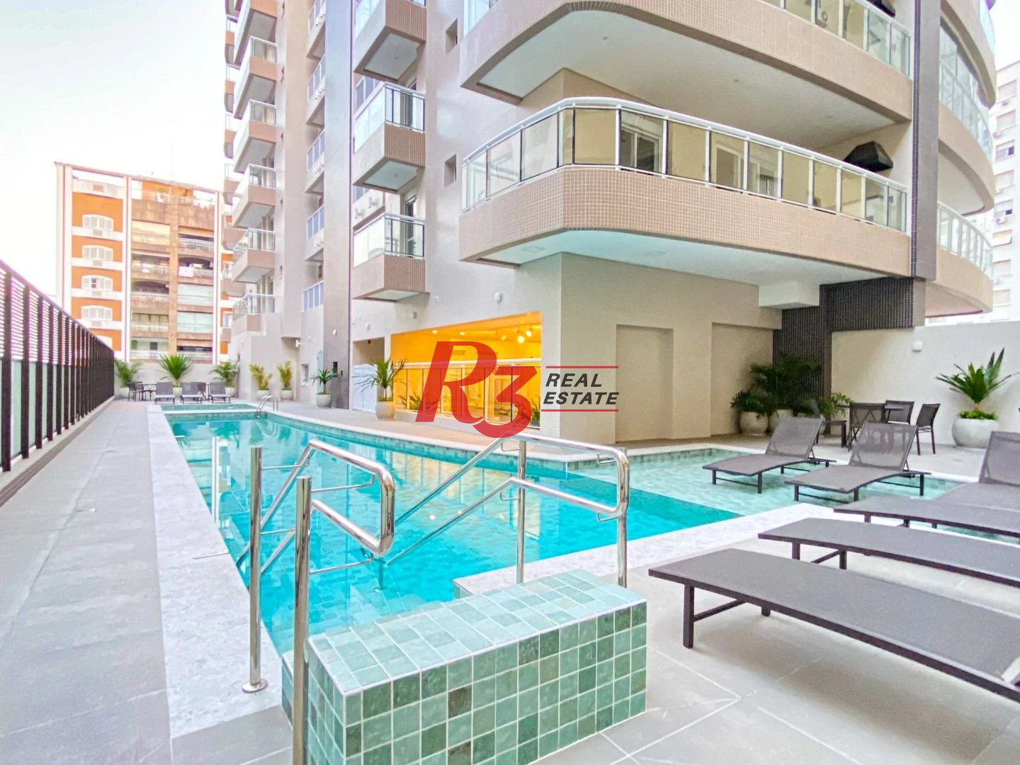 Apartamento para alugar, 94 m² por R$ 8.000,00/mês - Boqueirão - Santos/SP