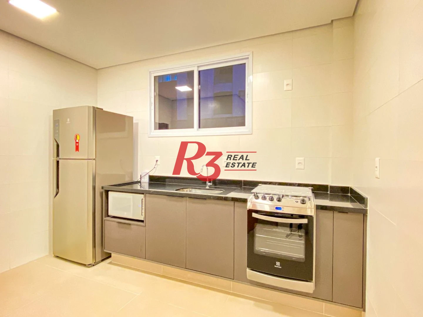 Apartamento para alugar, 94 m² por R$ 8.000,00/mês - Boqueirão - Santos/SP