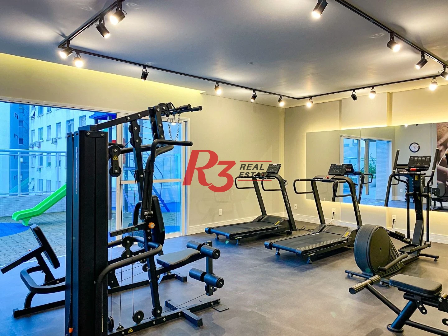 Apartamento para alugar, 94 m² por R$ 8.000,00/mês - Boqueirão - Santos/SP