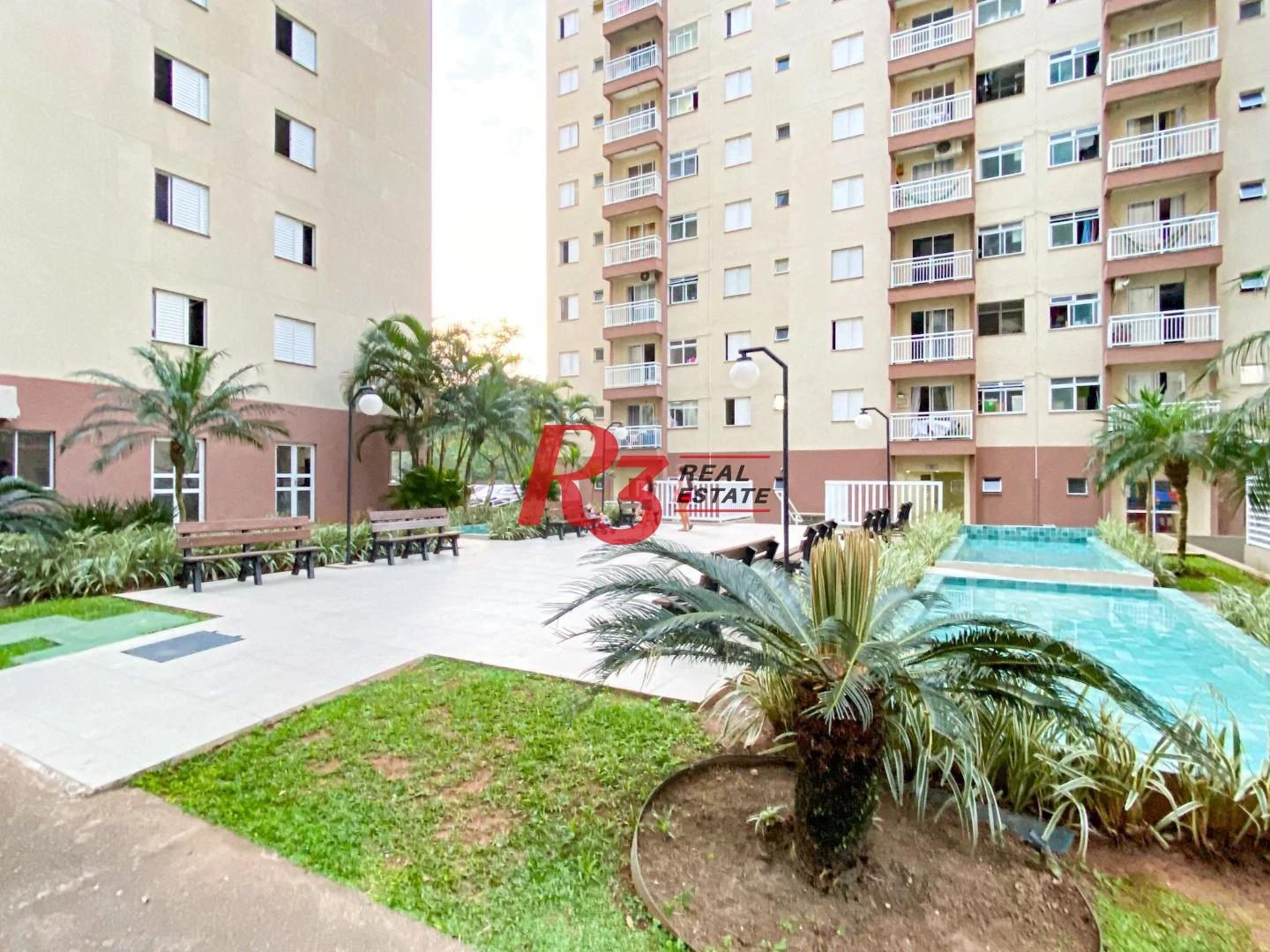 Apartamento com 2 dormitórios à venda, 55 m² por R$ 300.000,00 - Morro de Nova Cintra - Santos/SP