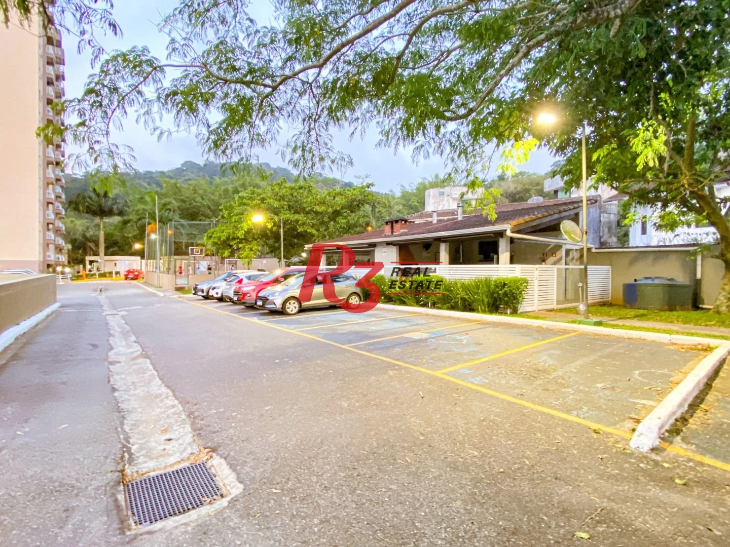 Apartamento com 2 dormitórios à venda, 55 m² por R$ 300.000,00 - Morro de Nova Cintra - Santos/SP