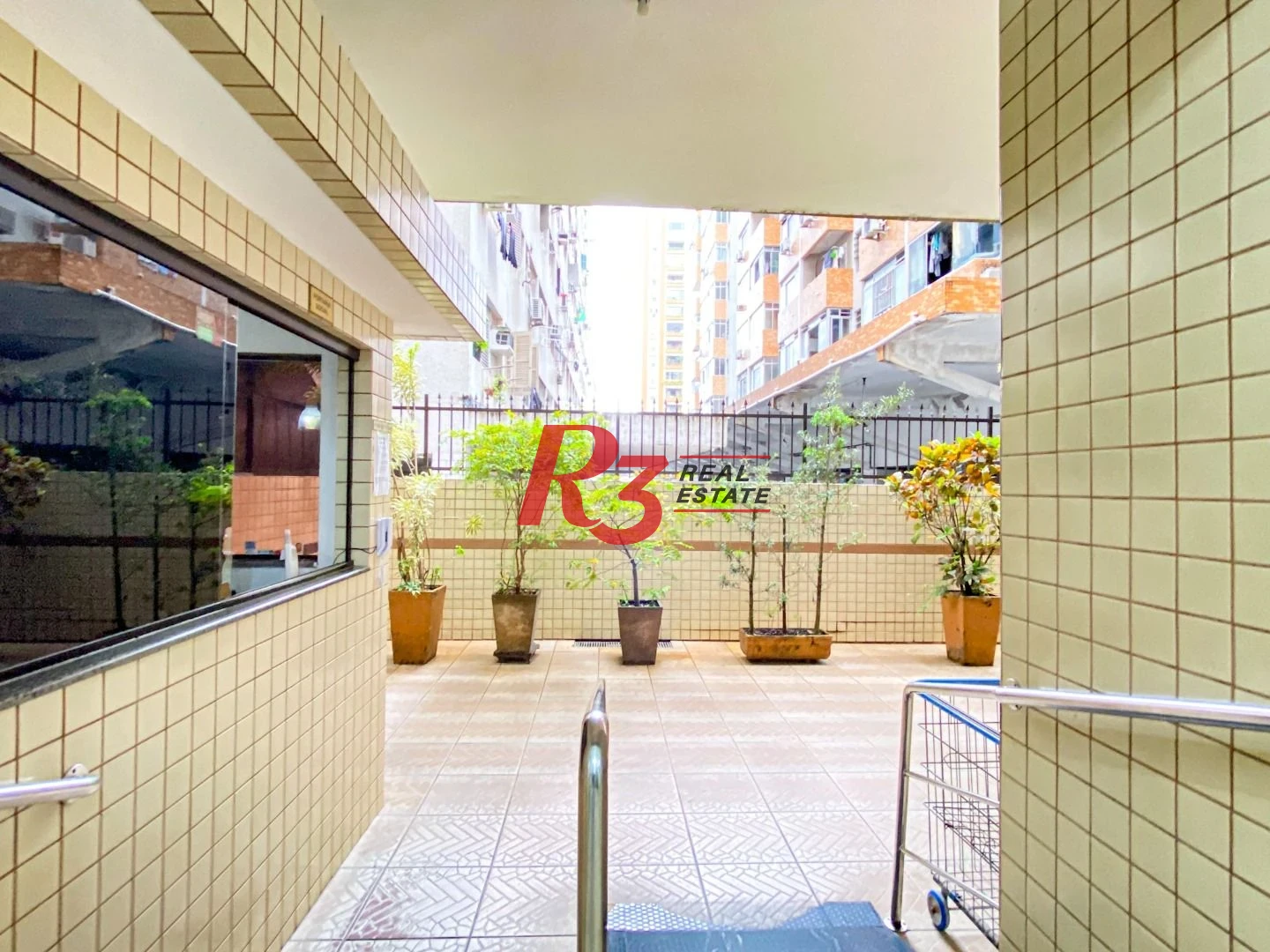 Apartamento com 2 dormitórios à venda, 60 m² por R$ 580.000,00 - Ponta da Praia - Santos/SP
