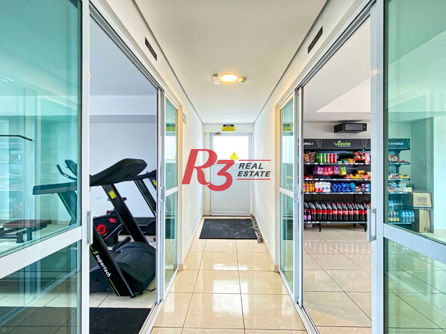 Apartamento com 1 dormitório à venda, 27 m² por R$ 300.000,00 - Macuco - Santos/SP