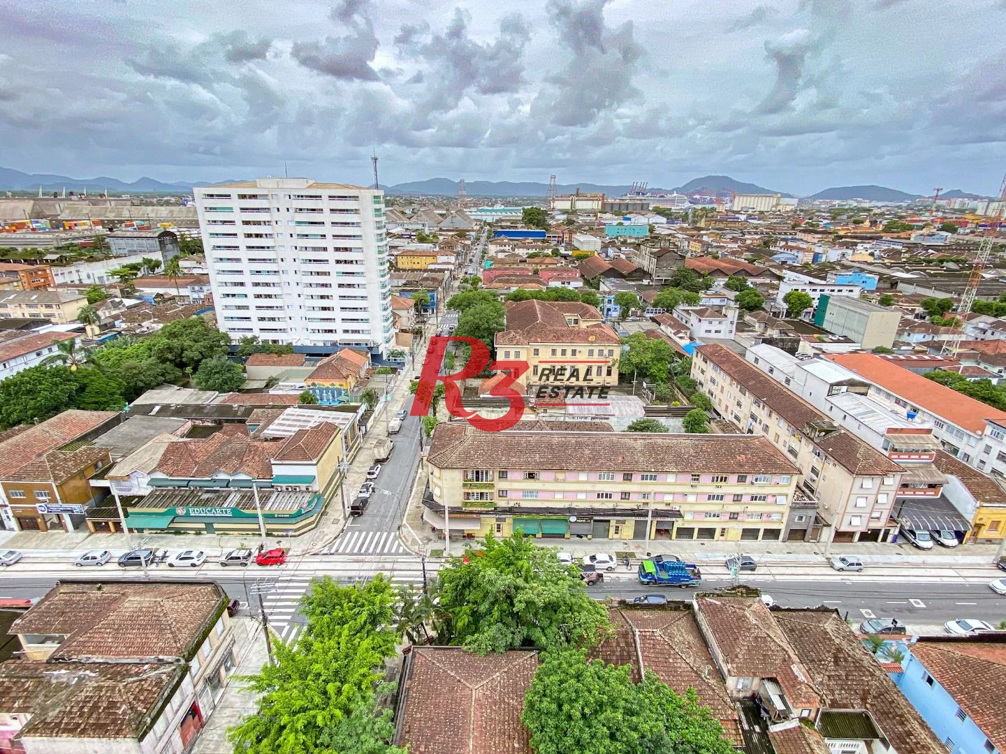 Apartamento com 1 dormitório à venda, 27 m² por R$ 300.000,00 - Macuco - Santos/SP
