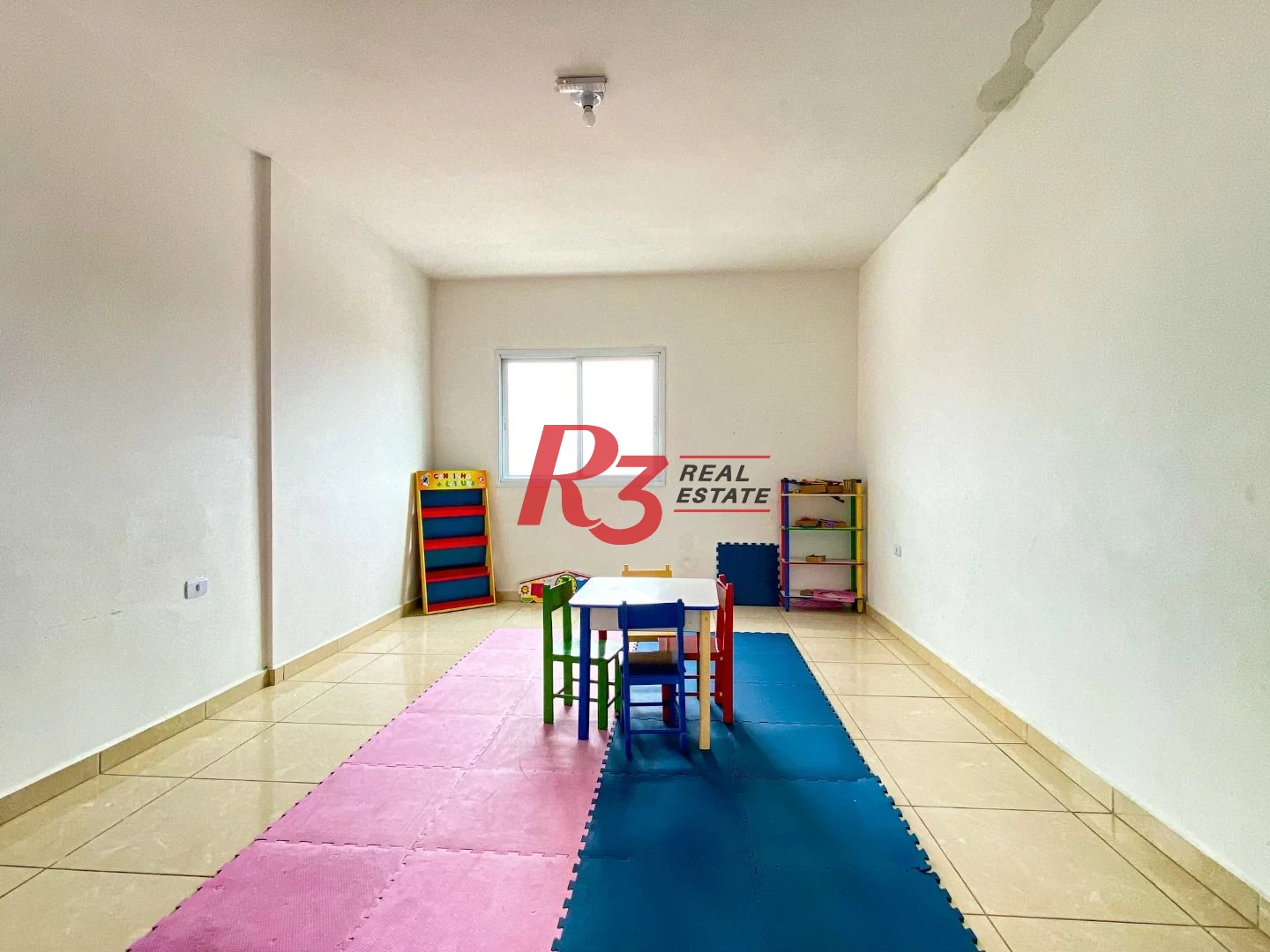 Apartamento com 1 dormitório à venda, 27 m² por R$ 300.000,00 - Macuco - Santos/SP