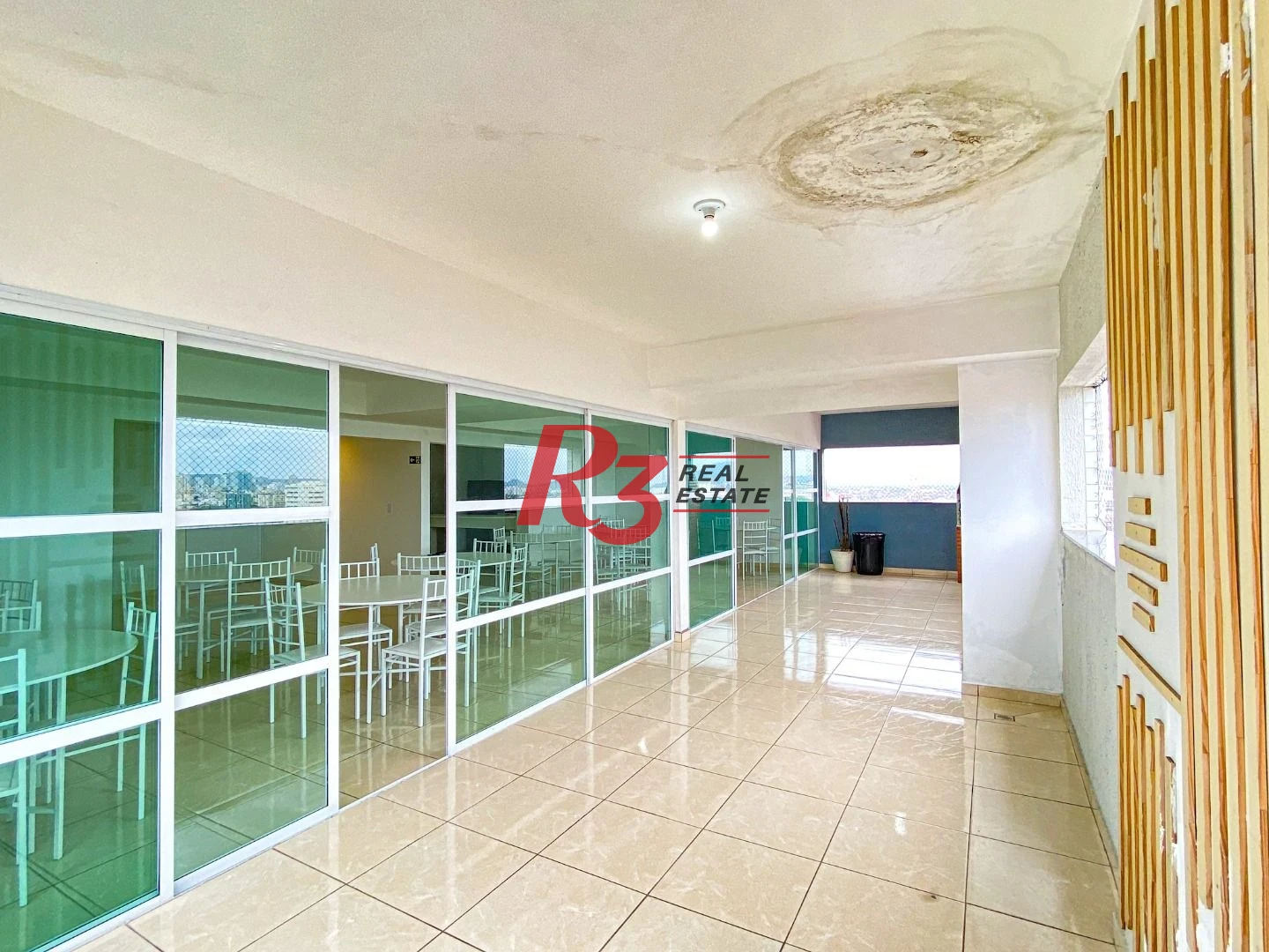 Apartamento com 1 dormitório à venda, 27 m² por R$ 300.000,00 - Macuco - Santos/SP