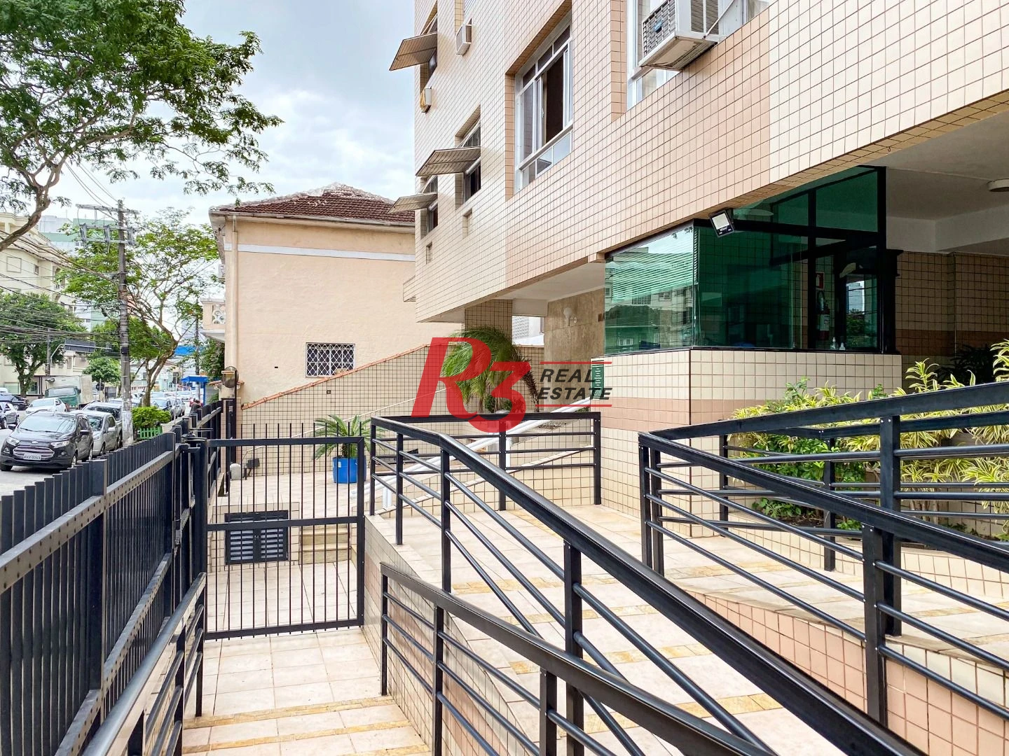 Apartamento com 3 dormitórios à venda, 143 m² por R$ 600.000,00 - Campo Grande - Santos/SP