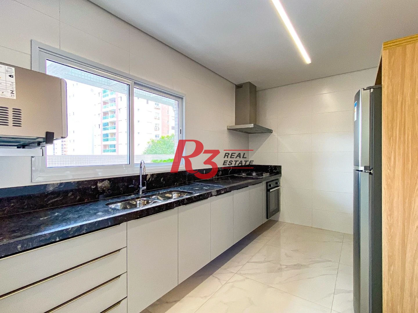 Apartamento à venda, 136 m² por R$ 1.875.000,00 - Boqueirão - Santos/SP