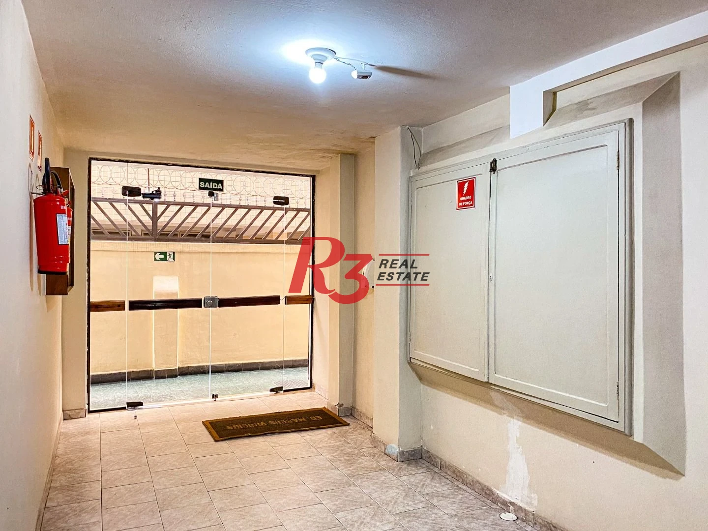 Apartamento com 3 dormitórios à venda, 90 m² por R$ 691.000,00 - Pompéia - Santos/SP