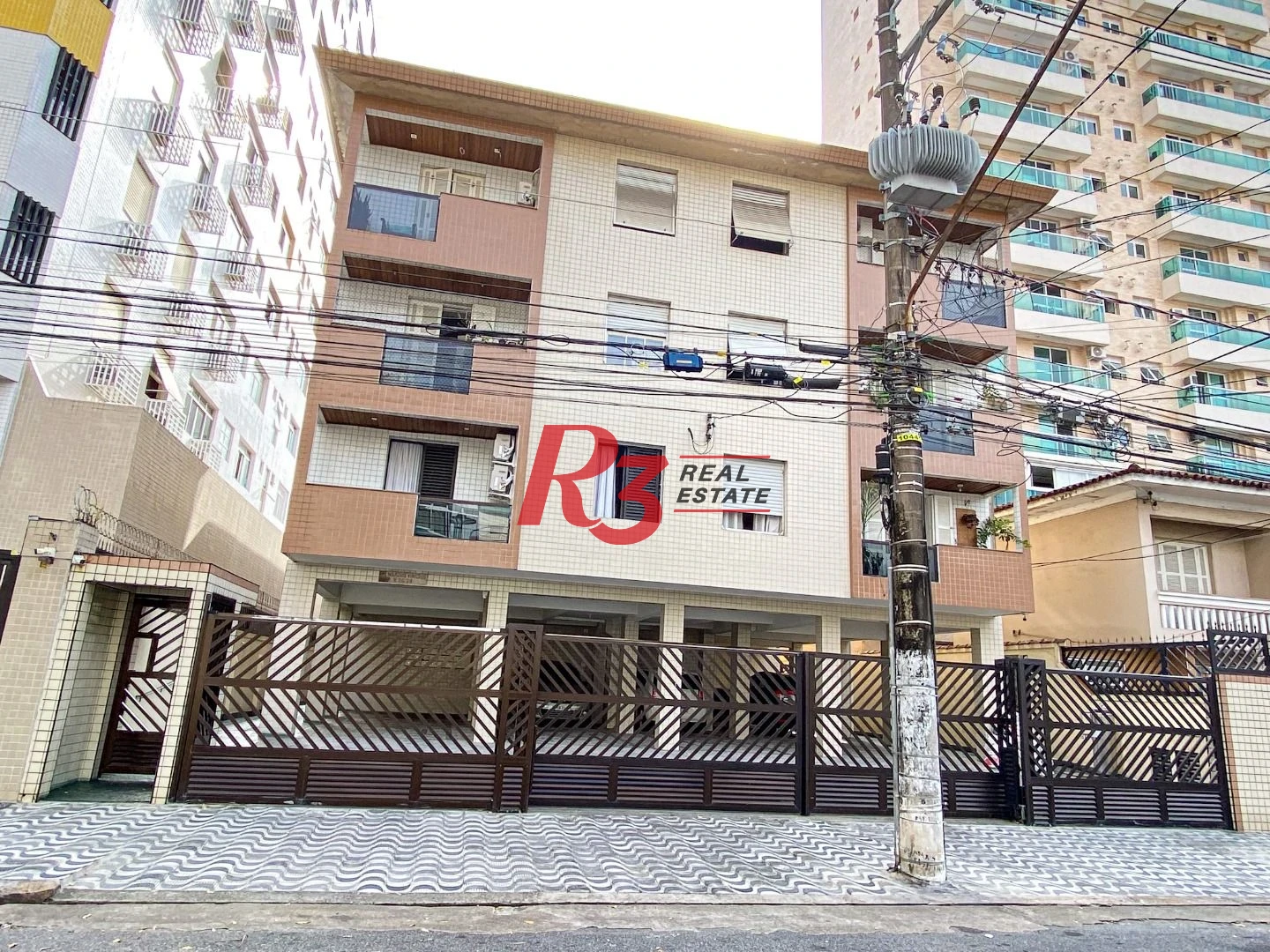 Apartamento com 3 dormitórios à venda, 90 m² por R$ 691.000,00 - Pompéia - Santos/SP