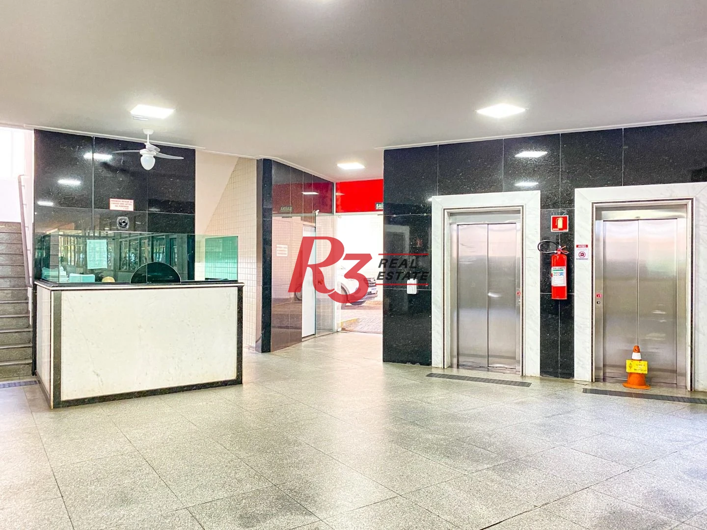 Apartamento com 2 dormitórios à venda, 81 m² por R$ 650.000,00 - José Menino - Santos/SP