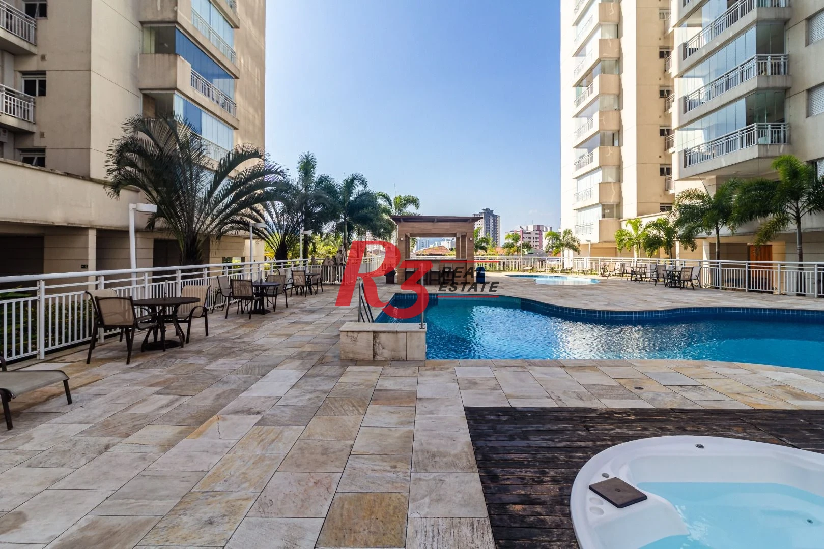 3 dorm com uma suíte - varanda gourmet - 2 vagas - lazer completo