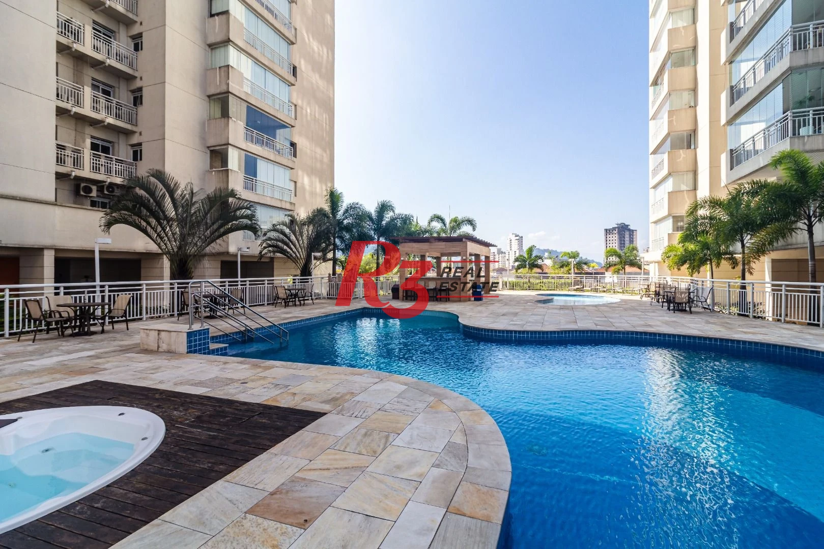 3 dorm com uma suíte - varanda gourmet - 2 vagas - lazer completo