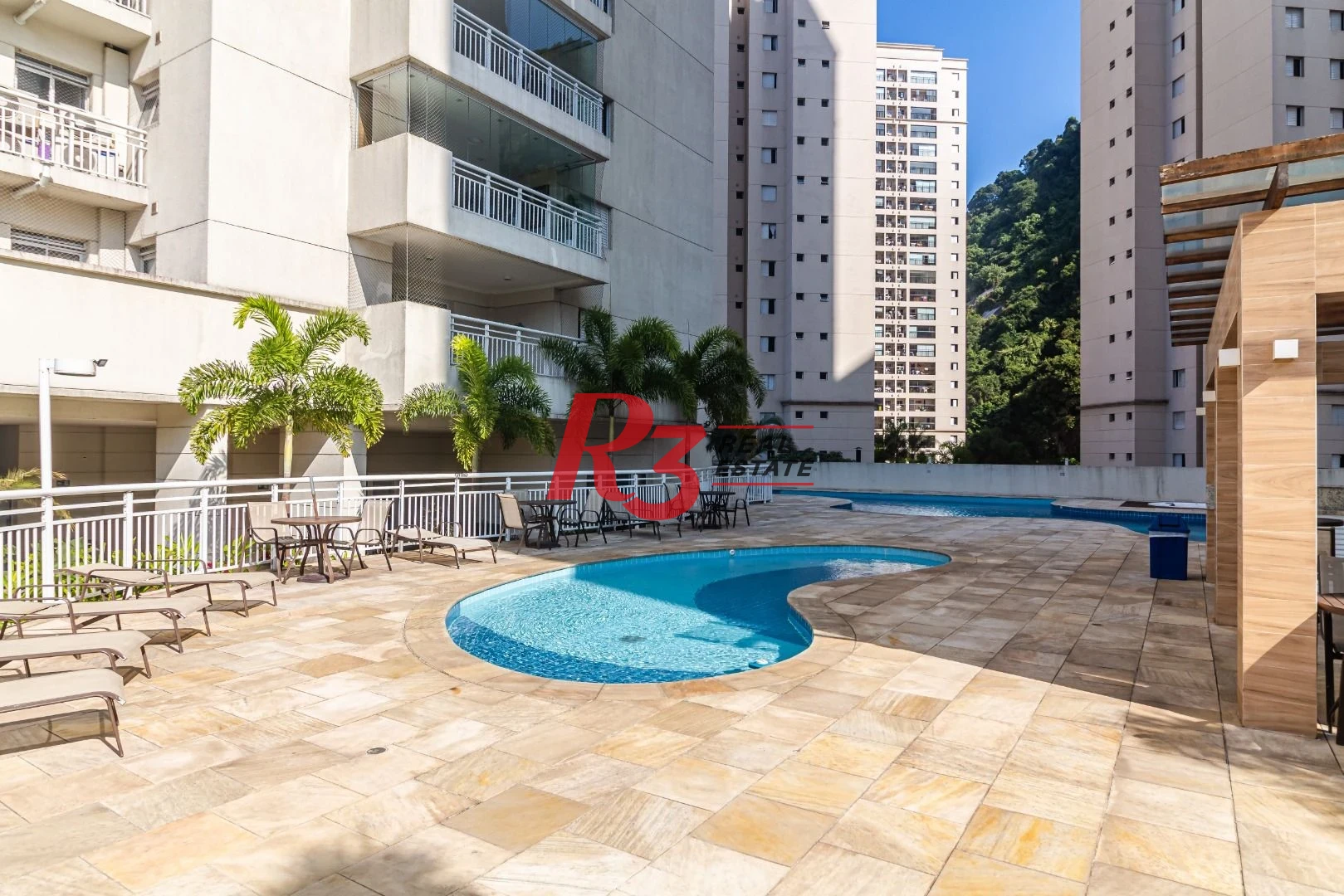 3 dorm com uma suíte - varanda gourmet - 2 vagas - lazer completo